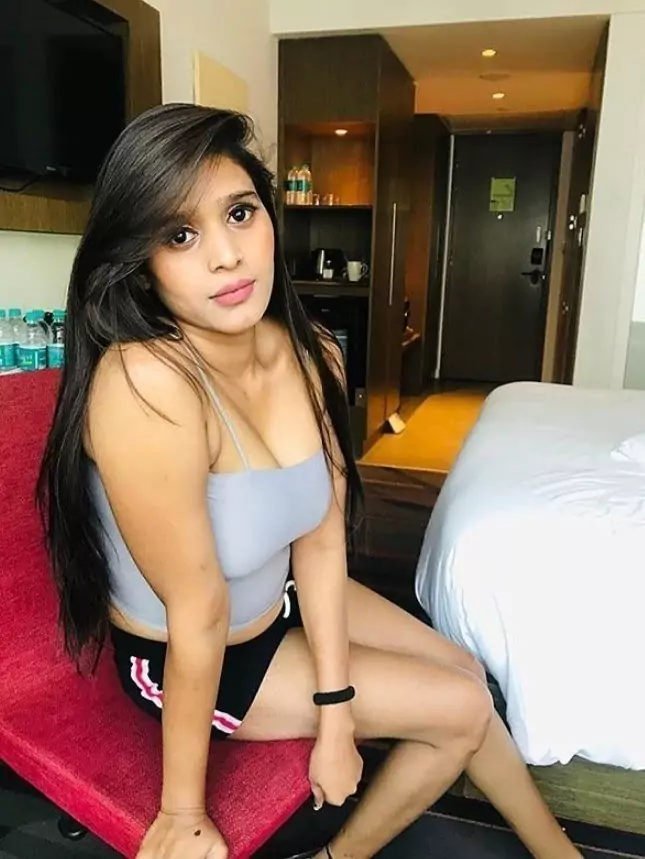 कॉल गर्ल्स सर्विस  हरिश्चंद्रपुर